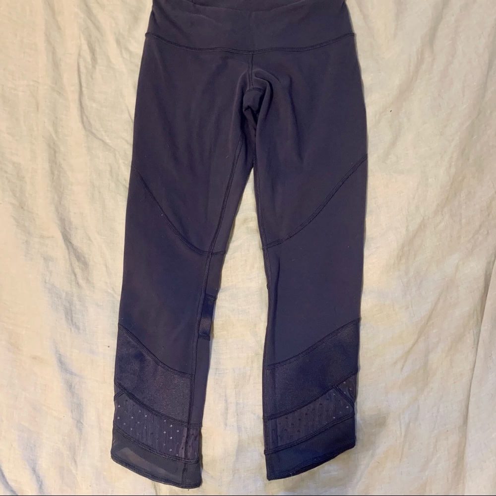 Lululemon Emerge Renewed Crop - Nightfall